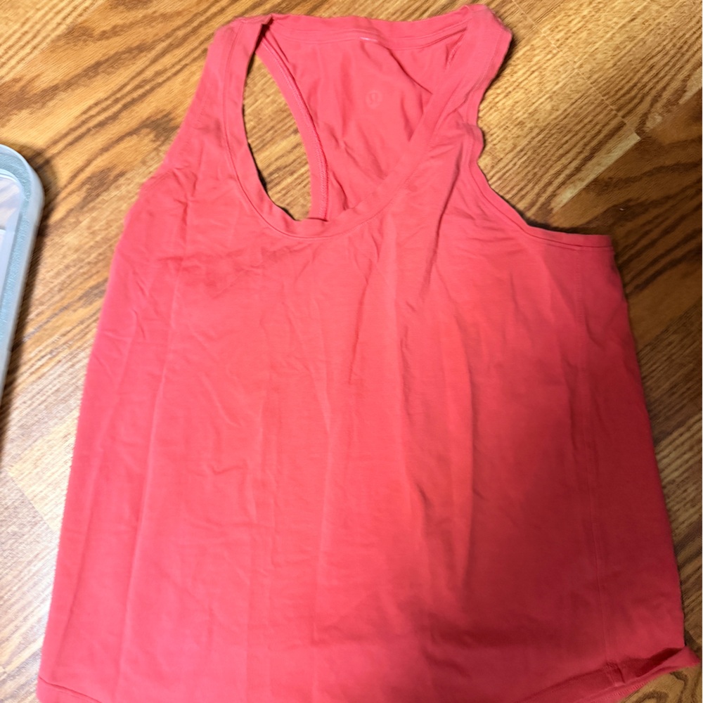 Lululemon tank